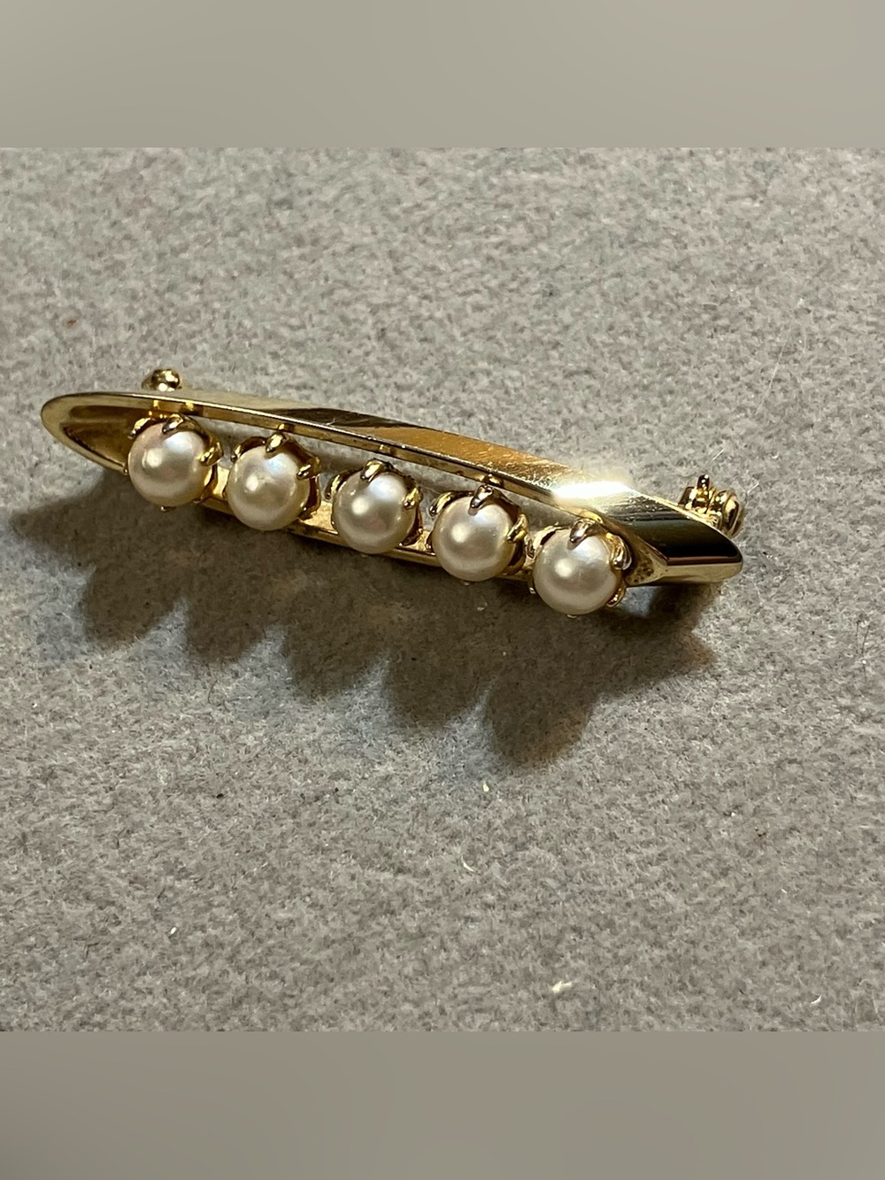 Vintage Peas in a Pod Faux Pearl Brooch Gold Tone